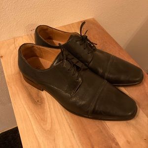 Florsheim dress shoes “black/brown” - Men’s Size 8.5